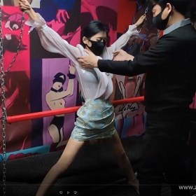 [意之窗] 应聘的模特 各种道具介绍体验